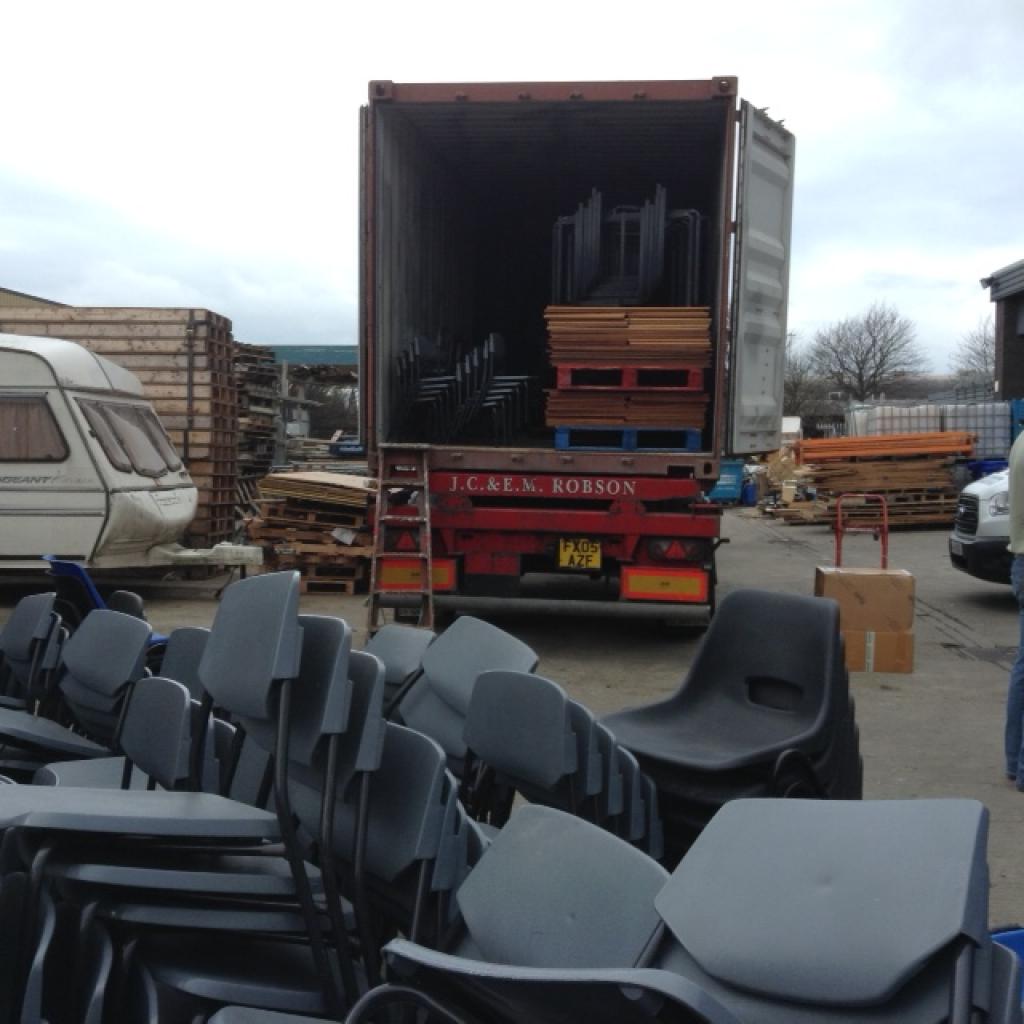 06-The-Viewley-Hill-furniture-loaded-into-the-container